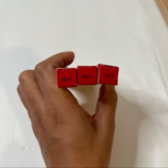 KKW red 2 lip liner NWT - Picture 5 of 7